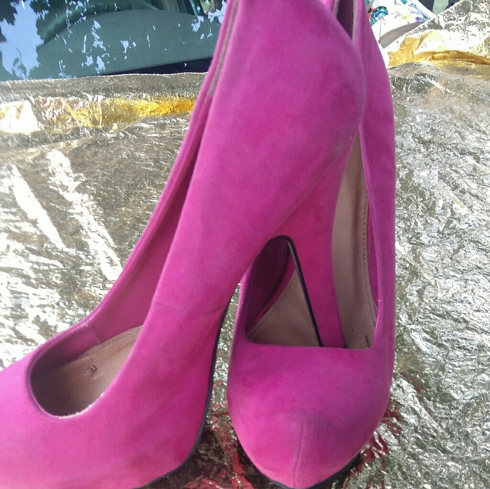 Pink heels - Picture 2 of 3